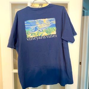 Vineyard Vine Men’s T-Shirt (XL)